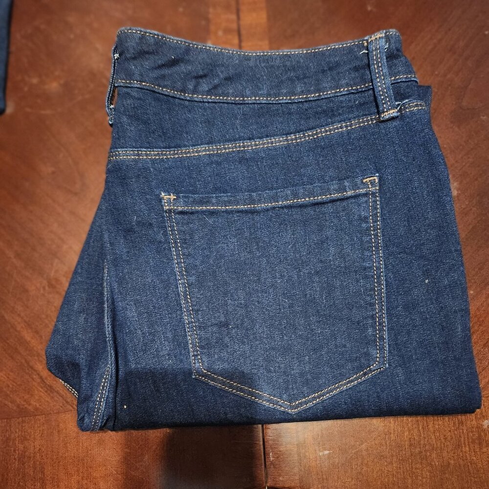 Charter Club Women's Lexington Tummy Control Straight-Leg Jeans size 14